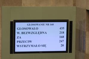 [VIDEO] Szef MSWiA w Sejmie: Będziemy bronili prawa do suwerennego przestrzegania integralności naszej granicy państwowej. Działania Łukaszenki to odwet za wsparcie, jakiego Unia Europejska, Polska i Litwa udzielają opozycji białoruskiej.