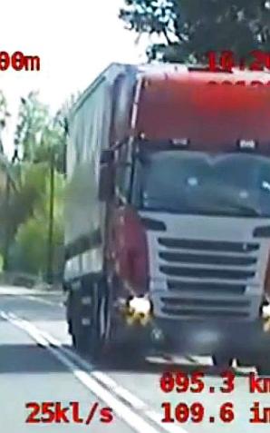 [VIDEO] TIR pędził przez Podlasie. Kierowcę z Łotwy dorwała policyjna grupa Speed